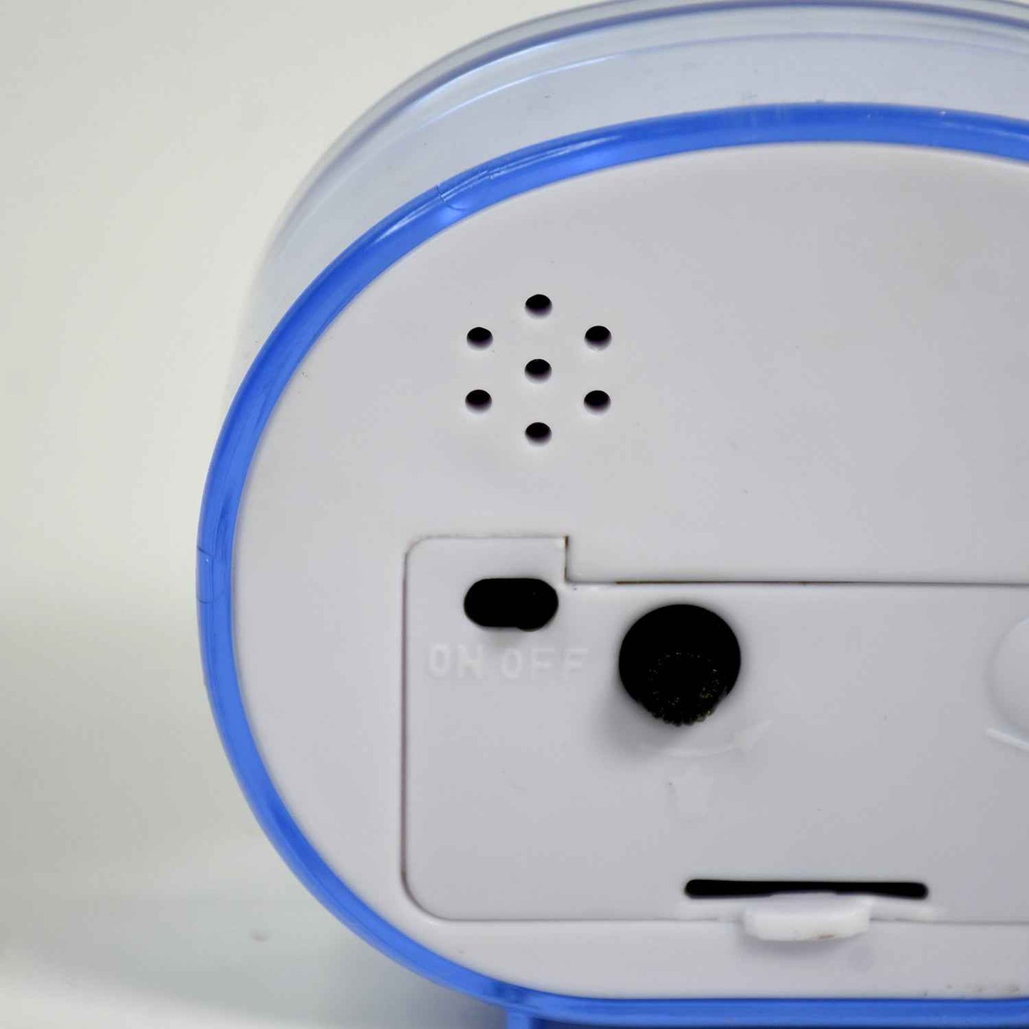 Compact Alarm Clock for Easy Time Management (1 Pc)