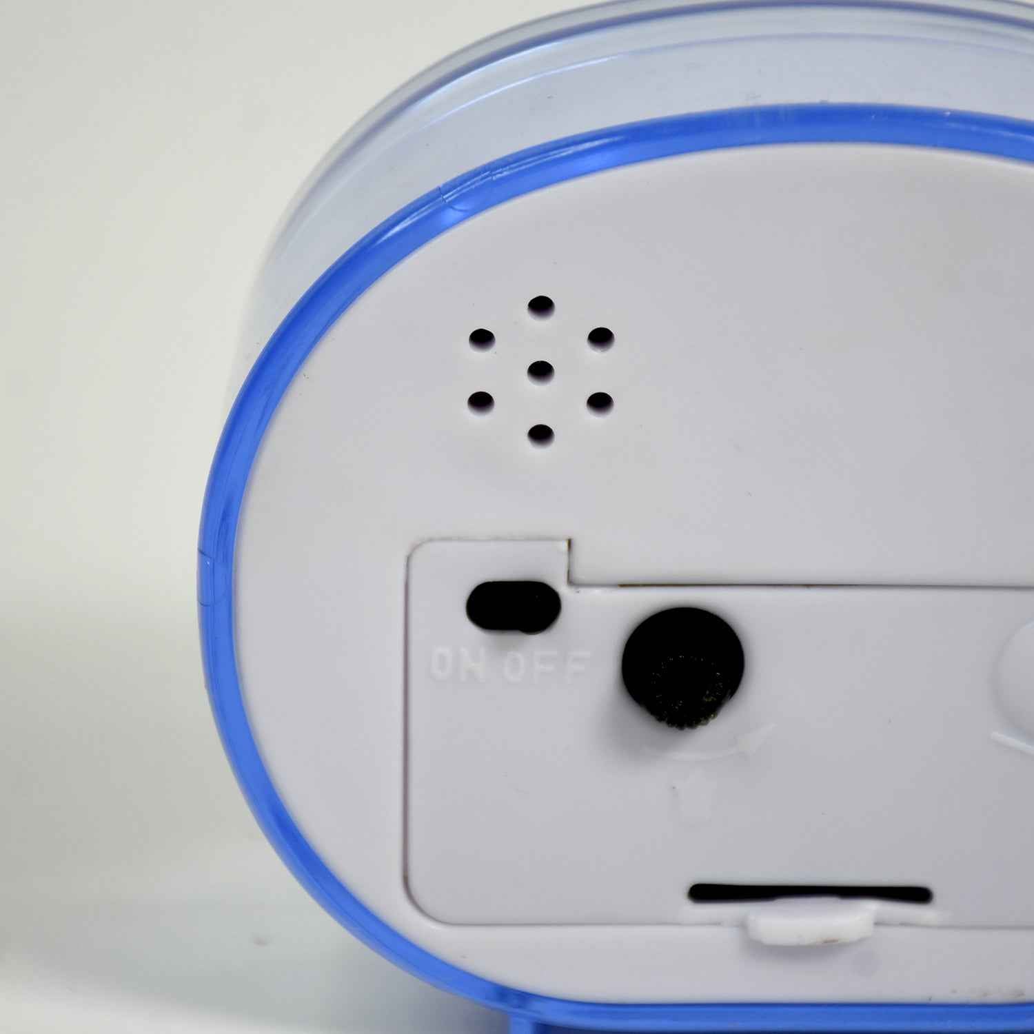 Compact Alarm Clock for Easy Time Management (1 Pc)