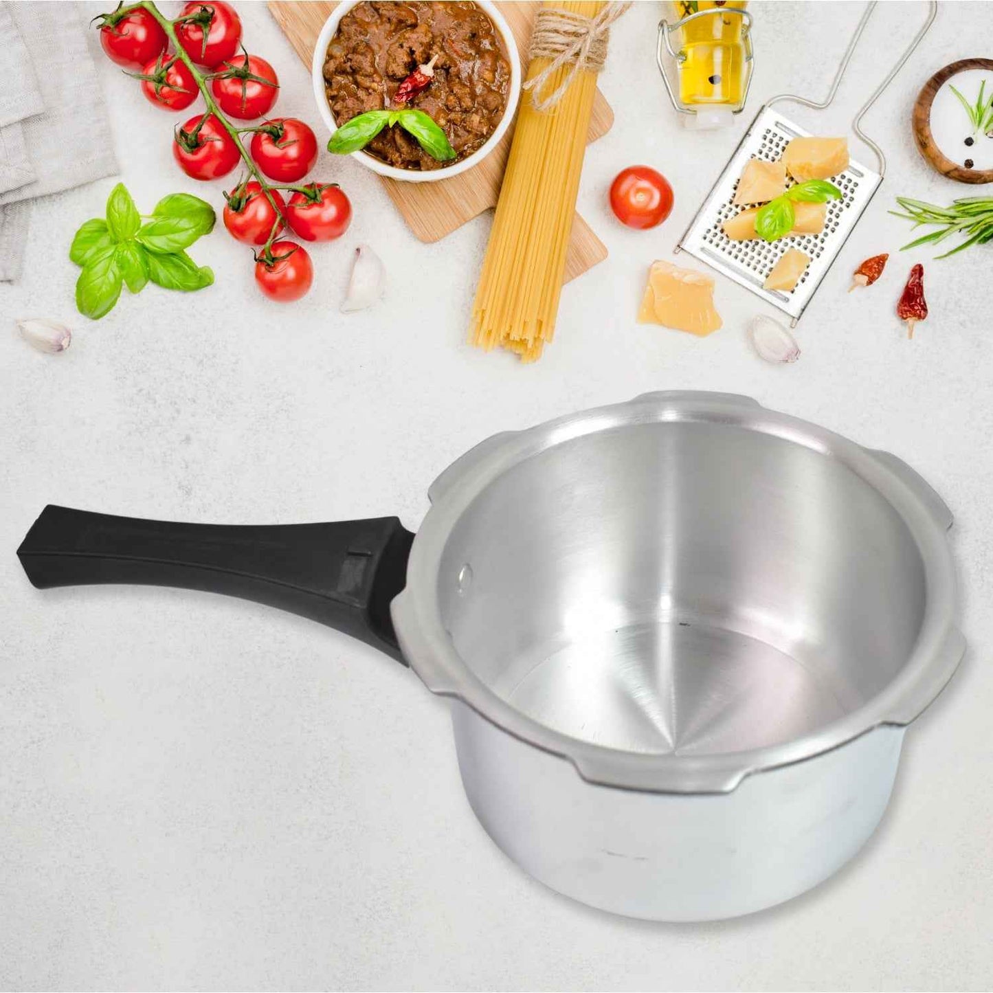 Aluminium Rays Pearl Pressure Cookers With Outer Lid (2.5 Litres / 5-Year warranty,  ISI Number :- 2347, BIS Number :- CM/L -7600164310