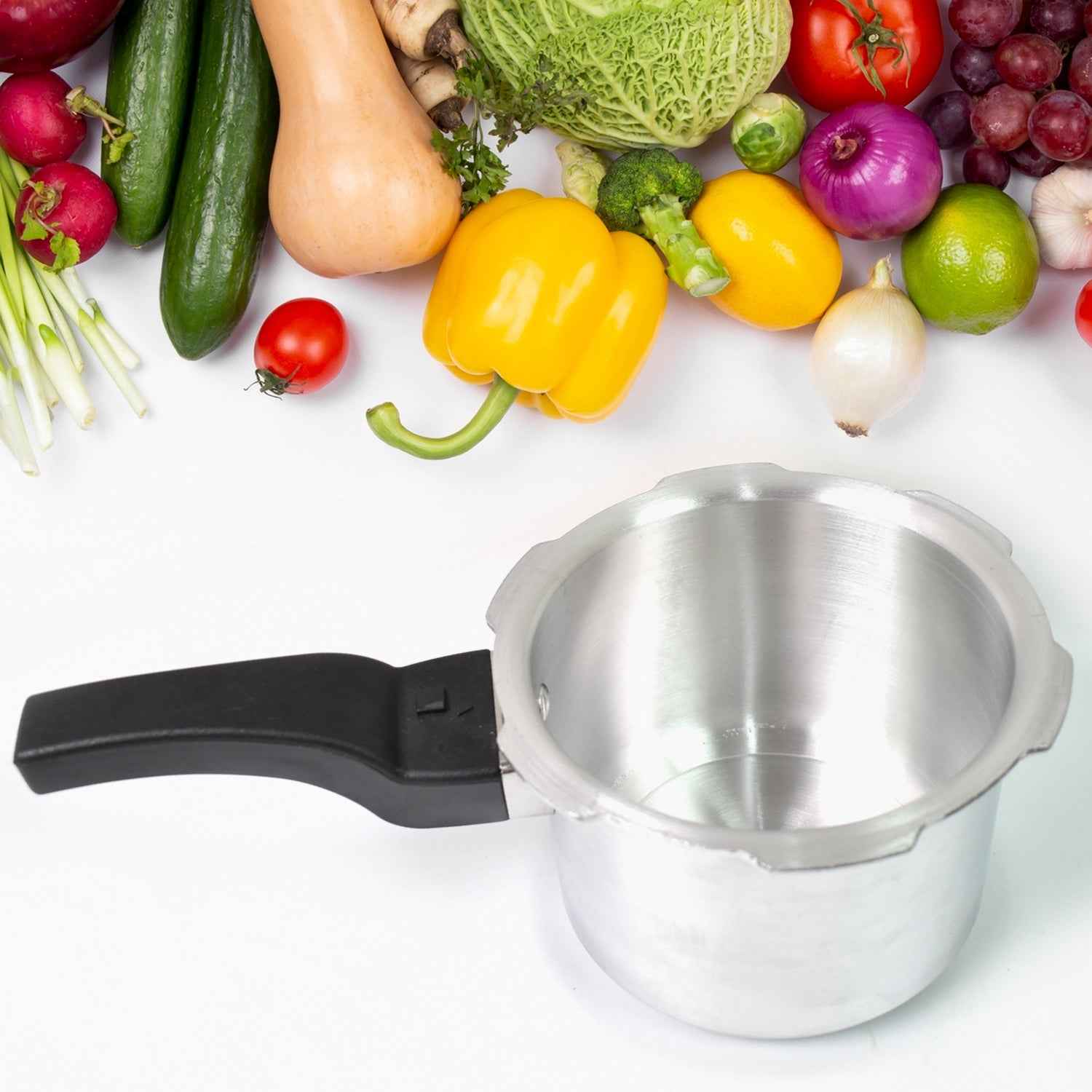 Aluminium Classic Goldex Pressure Cookers With Outer Lid (2 Litres / 5-Year warranty,  ISI Number :- 2347, BIS Number :- CM/L -7600164310