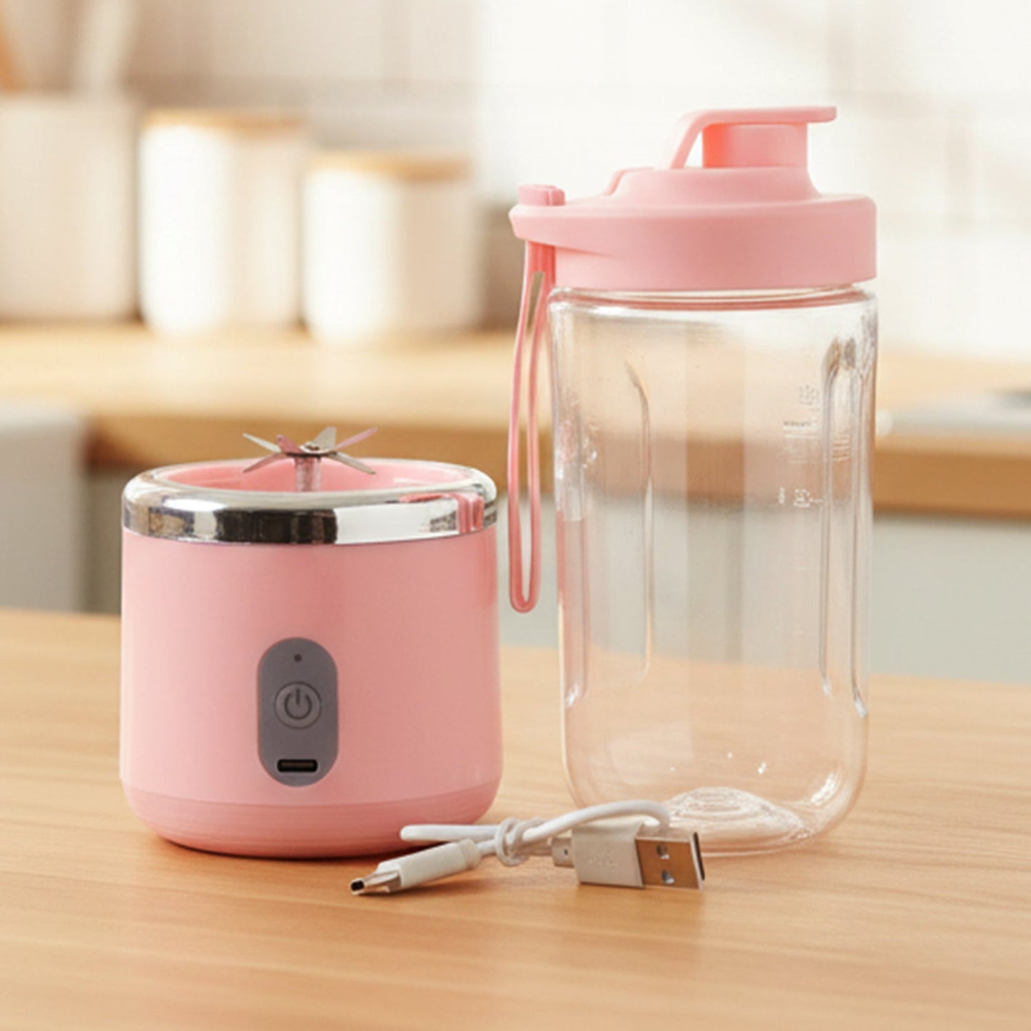 Travel friendly juice blender