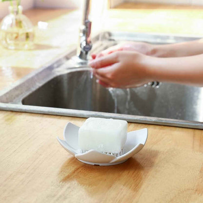 Elegant Lotus-Shaped Self-Draining Soap Dish Holder (1 Pc)