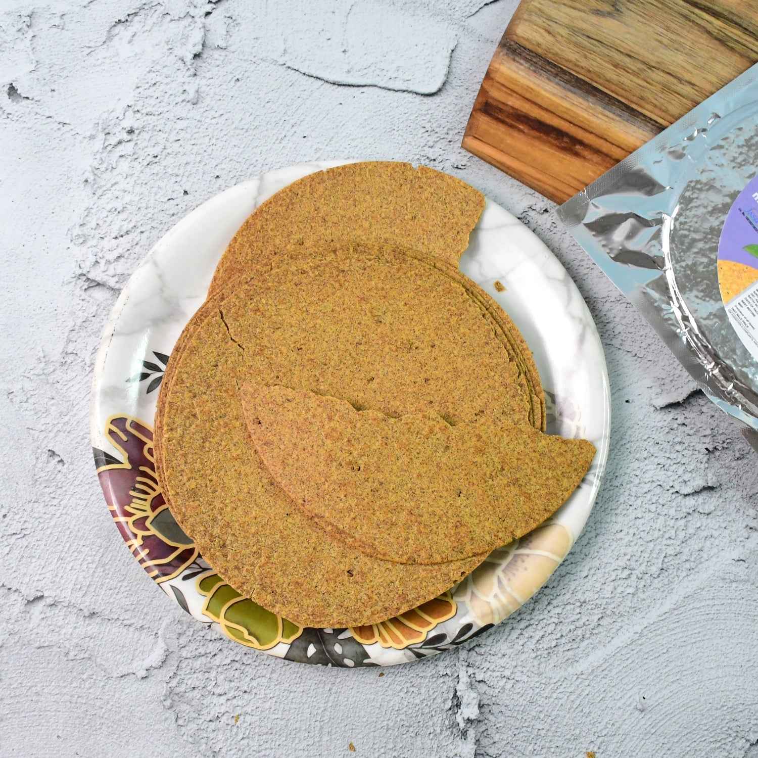 Maniarr's Carmonised Ragi Khakhra Wheat Chips (180Gm)