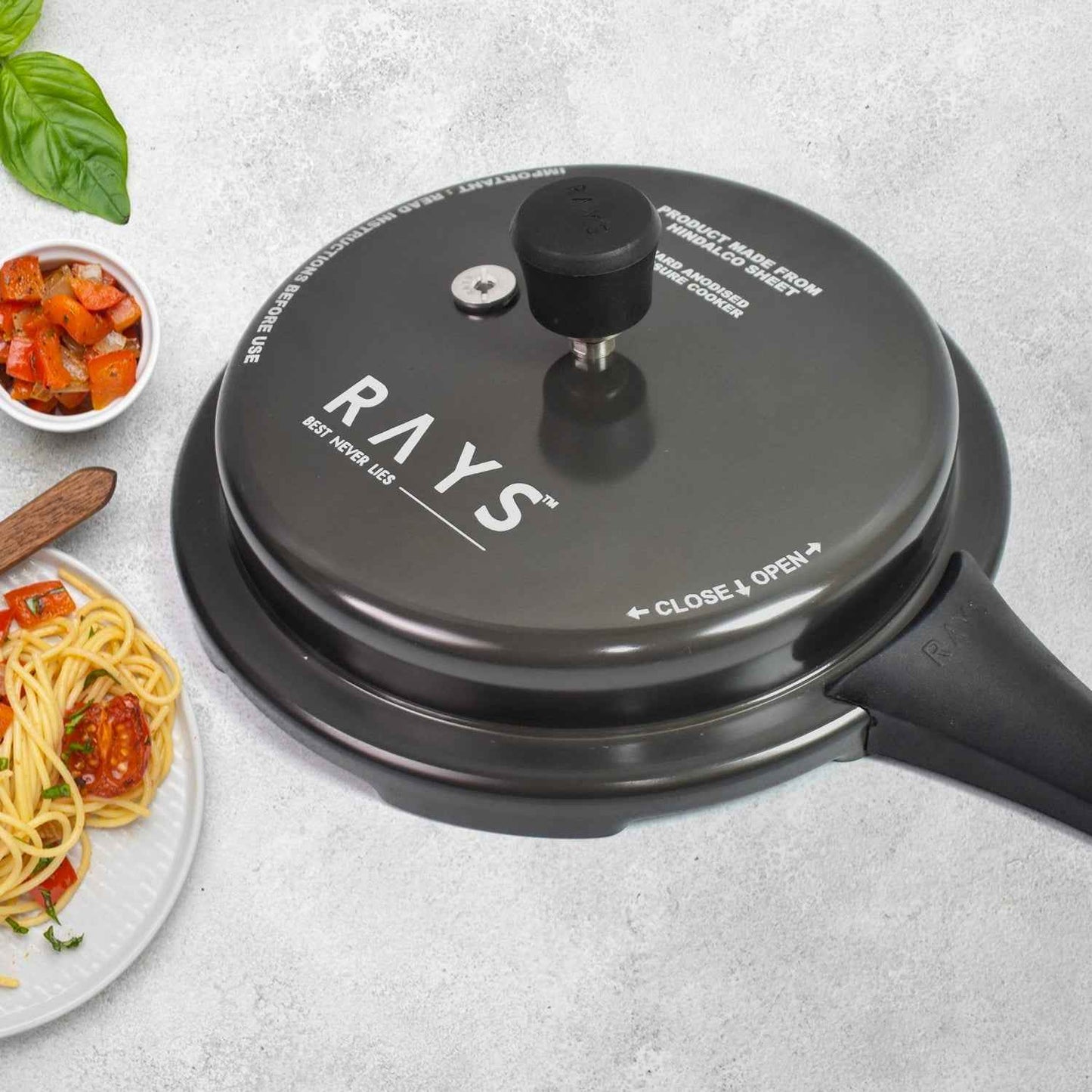 Aluminium Rays Black Beauty Pressure Cookers With Outer (5.5 Litres / 1-Year warranty,  ISI Number :- 2347, BIS Number :- CM/L -7600164310