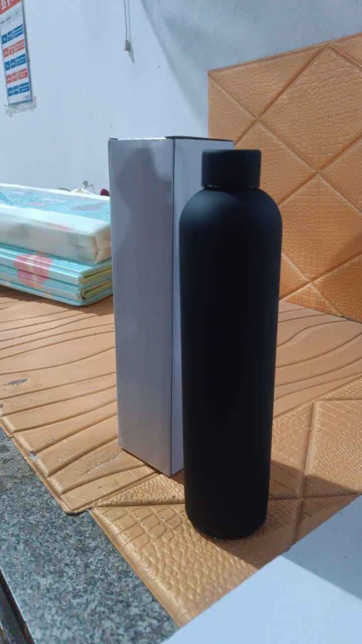 Stainless Steel Double Wall Vacuum-Insulated Drink Water Bottle (1000 ML Approx)
