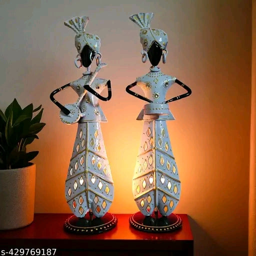 Alluring Showpieces & Collectibles
